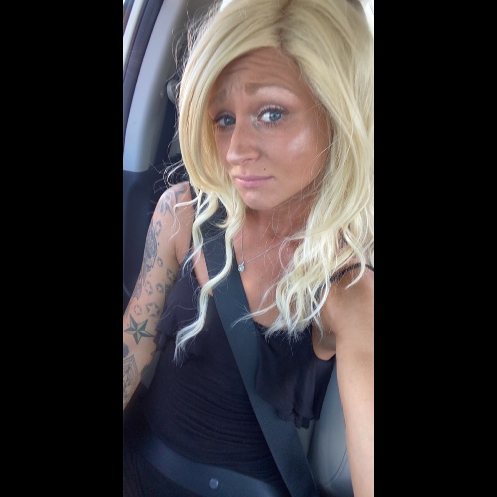 Meet your Posher, Kayla